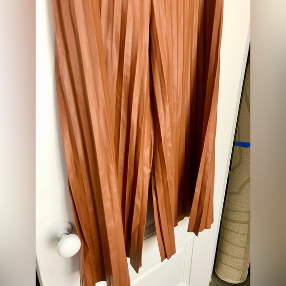 PU Brown Faux Leather Pleated Wide Leg Capri 3/4 Length Pants - Picture 4 of 5